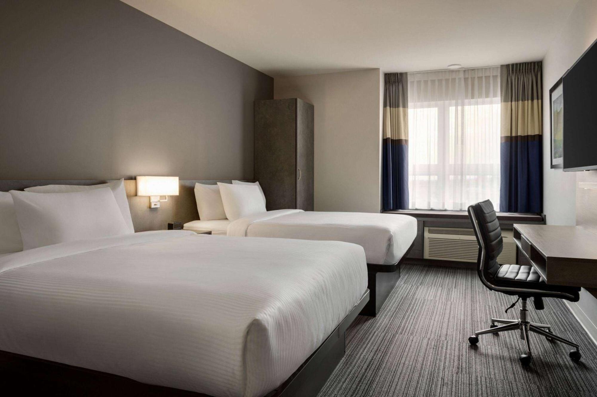 Microtel Inn & Suites By Wyndham Boisbriand Sainte-Thérèse-de-Blainville Exterior photo
